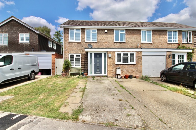 Pamplyn Close, Lymington, Hampshire