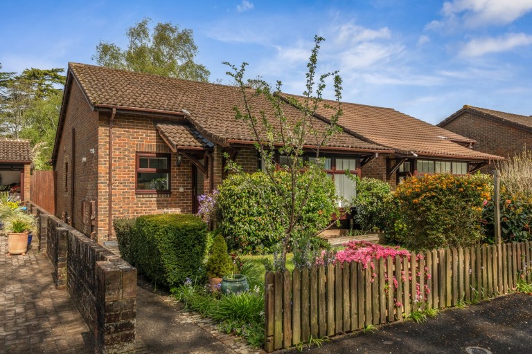 Woodley Gardens, Lymington, Hampshire