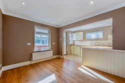 Queens Parade, Lyndhurst, Hampshire