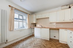 High Street, Lyndhurst, Hampshire