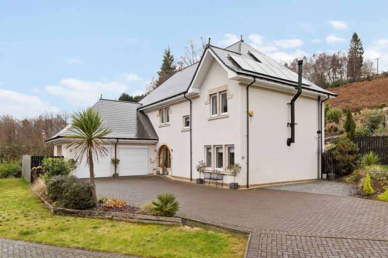 Kings Point, Shandon, G84