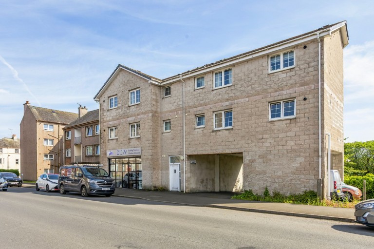 East King Street, Whinbrae Court, G84