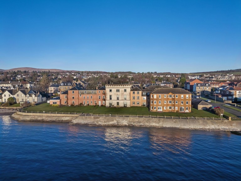 East Clyde Street, Helensburgh, G84