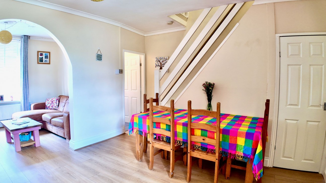 Warne Street, Fleur De Lis, NP12
