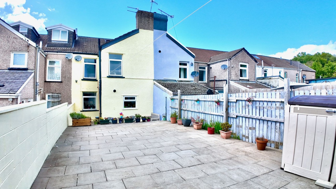 Warne Street, Fleur De Lis, NP12
