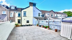 Warne Street, Fleur De Lis, NP12