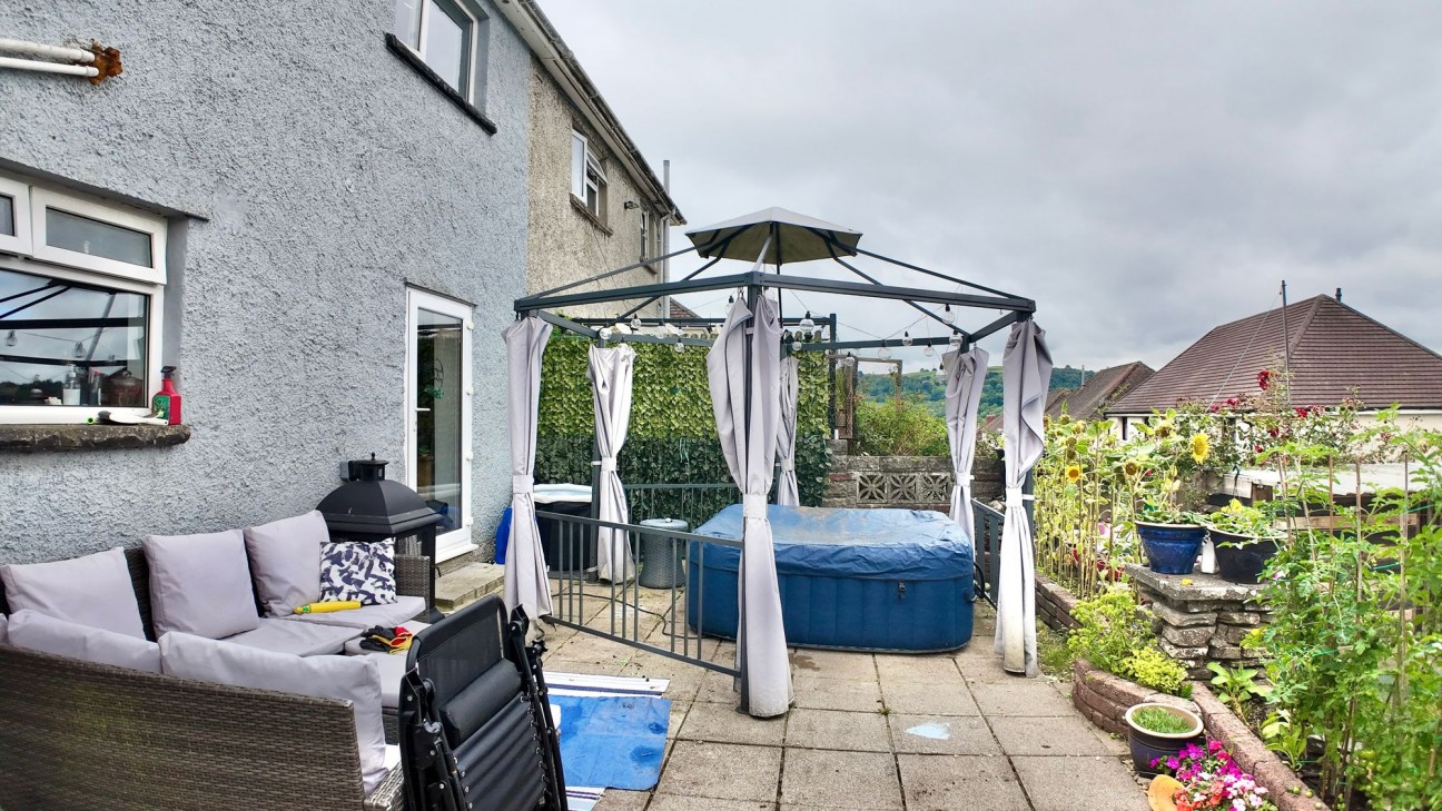 Park Road, Maesycwmmer, CF82