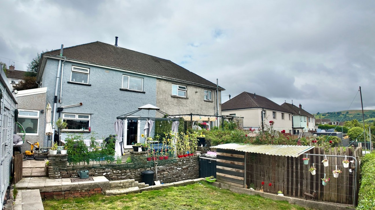 Park Road, Maesycwmmer, CF82