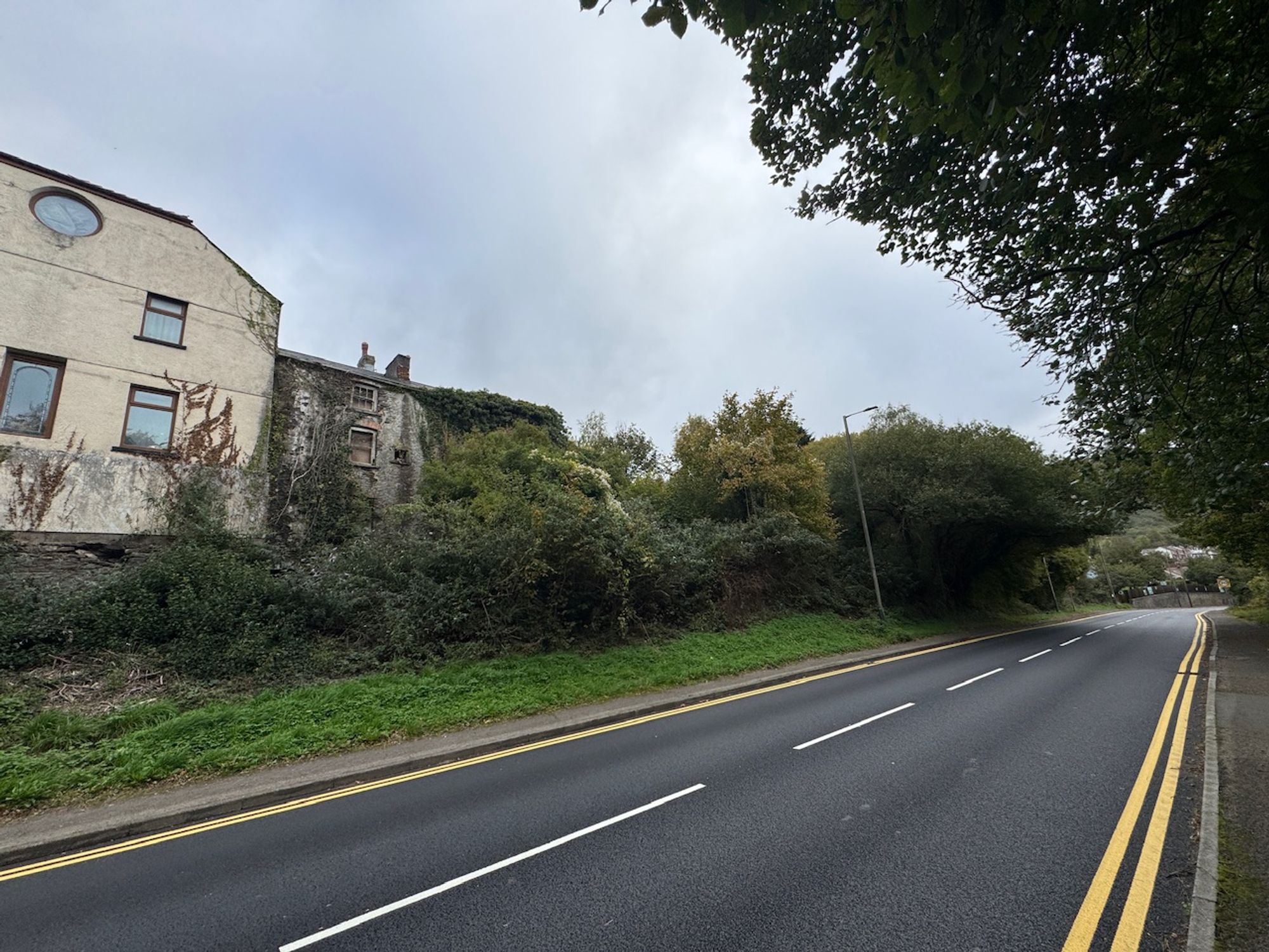 Caerphilly, CF83