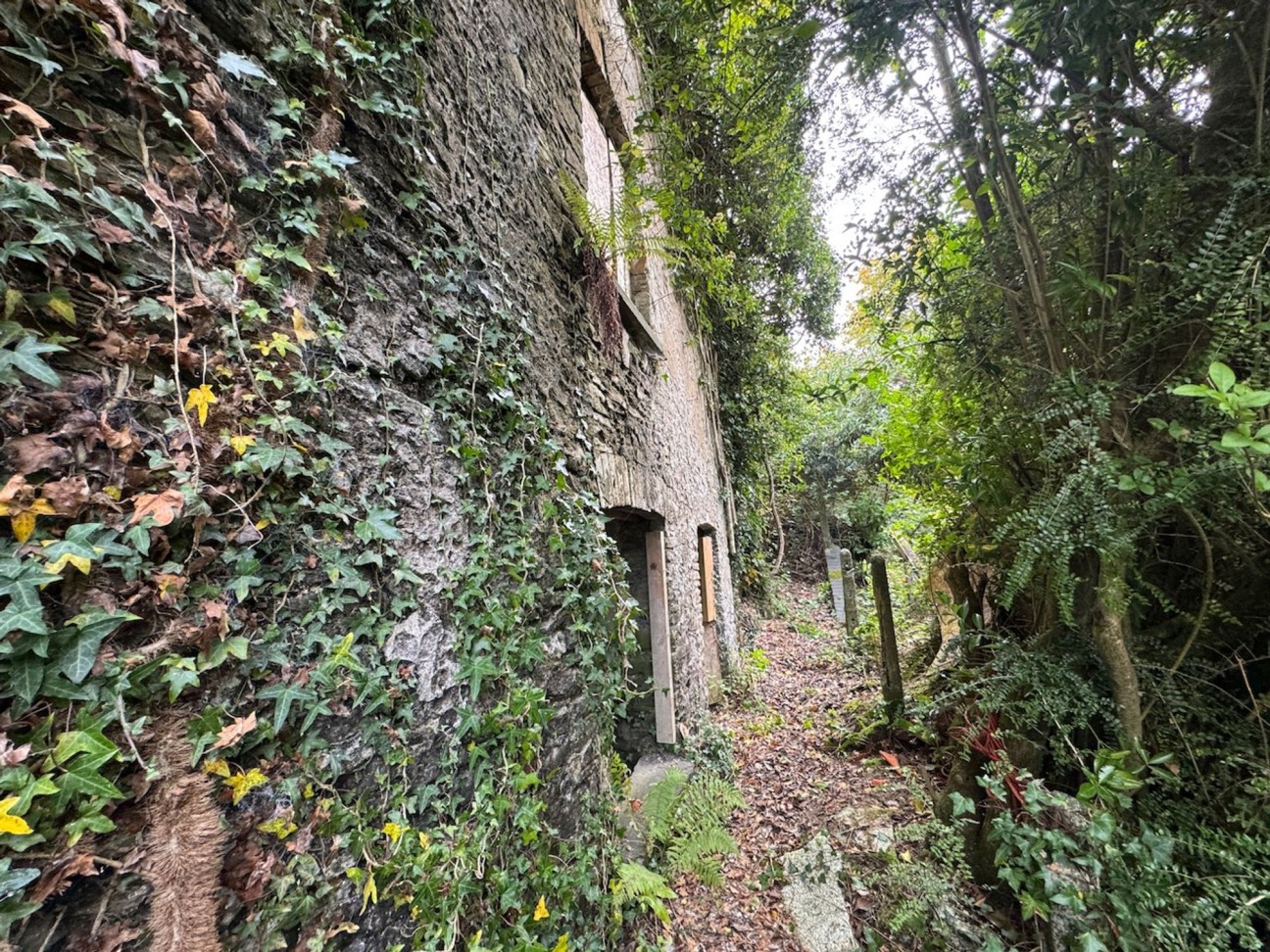 Caerphilly, CF83