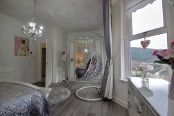 Alexandra Road, Six Bells, NP13