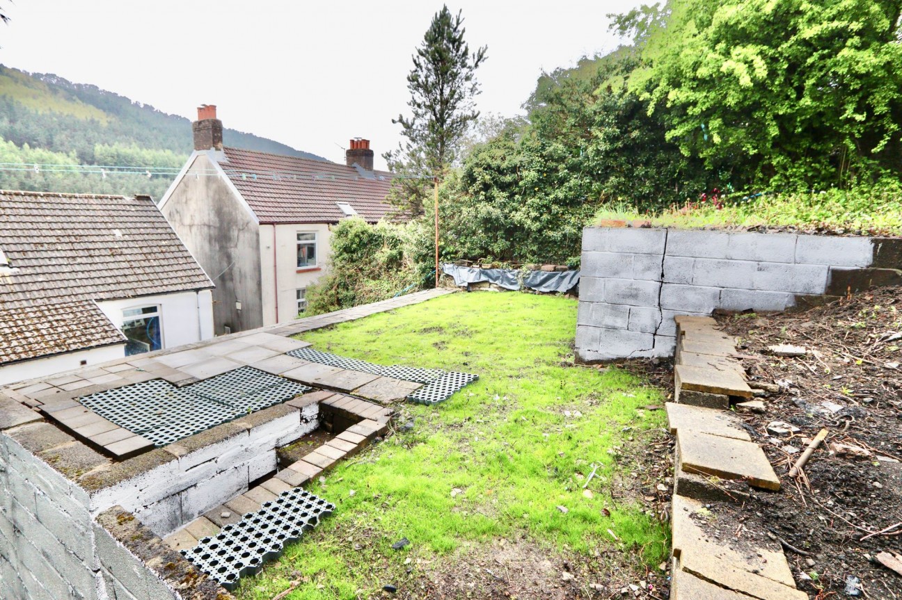 Alexandra Road, Six Bells, NP13