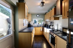 Penmaen Road, Pontllanfraith, NP12