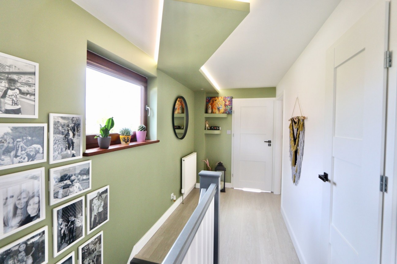 Penmaen Close, Cefn Hengoed, CF82