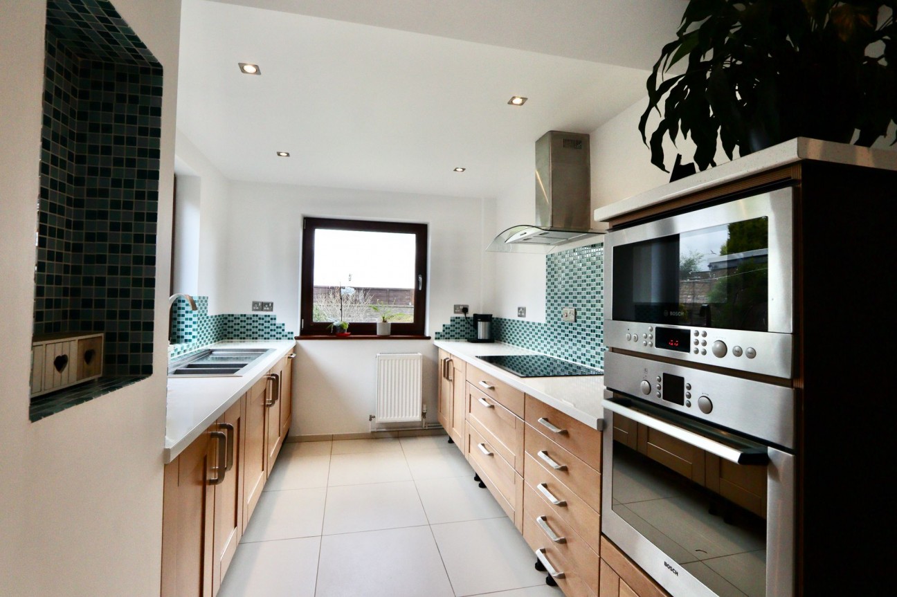 Penmaen Close, Cefn Hengoed, CF82