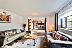 Victoria Road, Fleur De Lis, NP12
