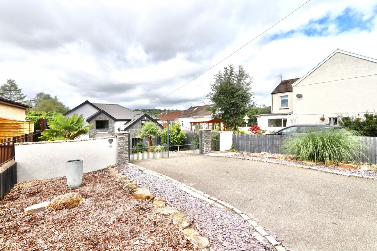 Victoria Road, Fleur De Lis, NP12