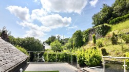 High Street, Argoed, NP12