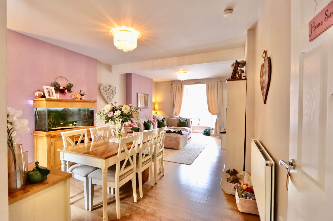 Lancaster Street, Six Bells, NP13