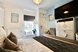 Lancaster Street, Six Bells, NP13