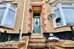 Lancaster Street, Six Bells, NP13