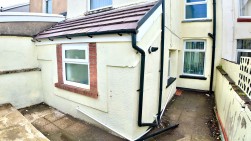 Raymond Terrace, Pontypridd, CF37