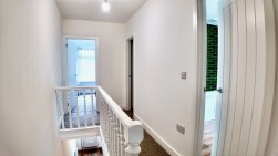 Raymond Terrace, Pontypridd, CF37