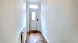 Raymond Terrace, Pontypridd, CF37