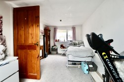Park Road, Newbridge, NP11