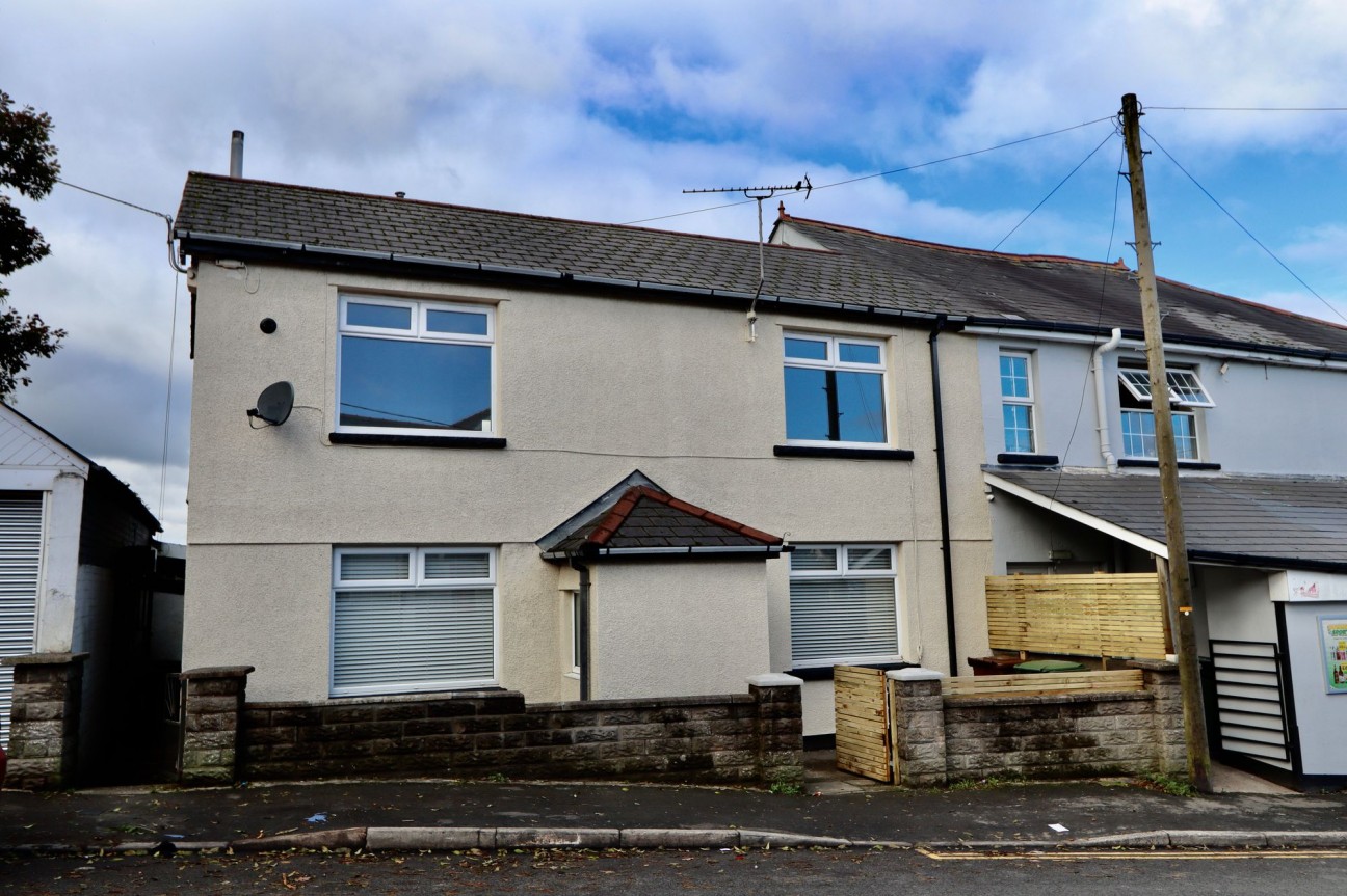 Bryn Road, Cefn Fforest, NP12