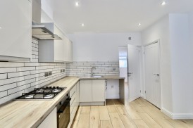 Bryn Road, Cefn Fforest, NP12