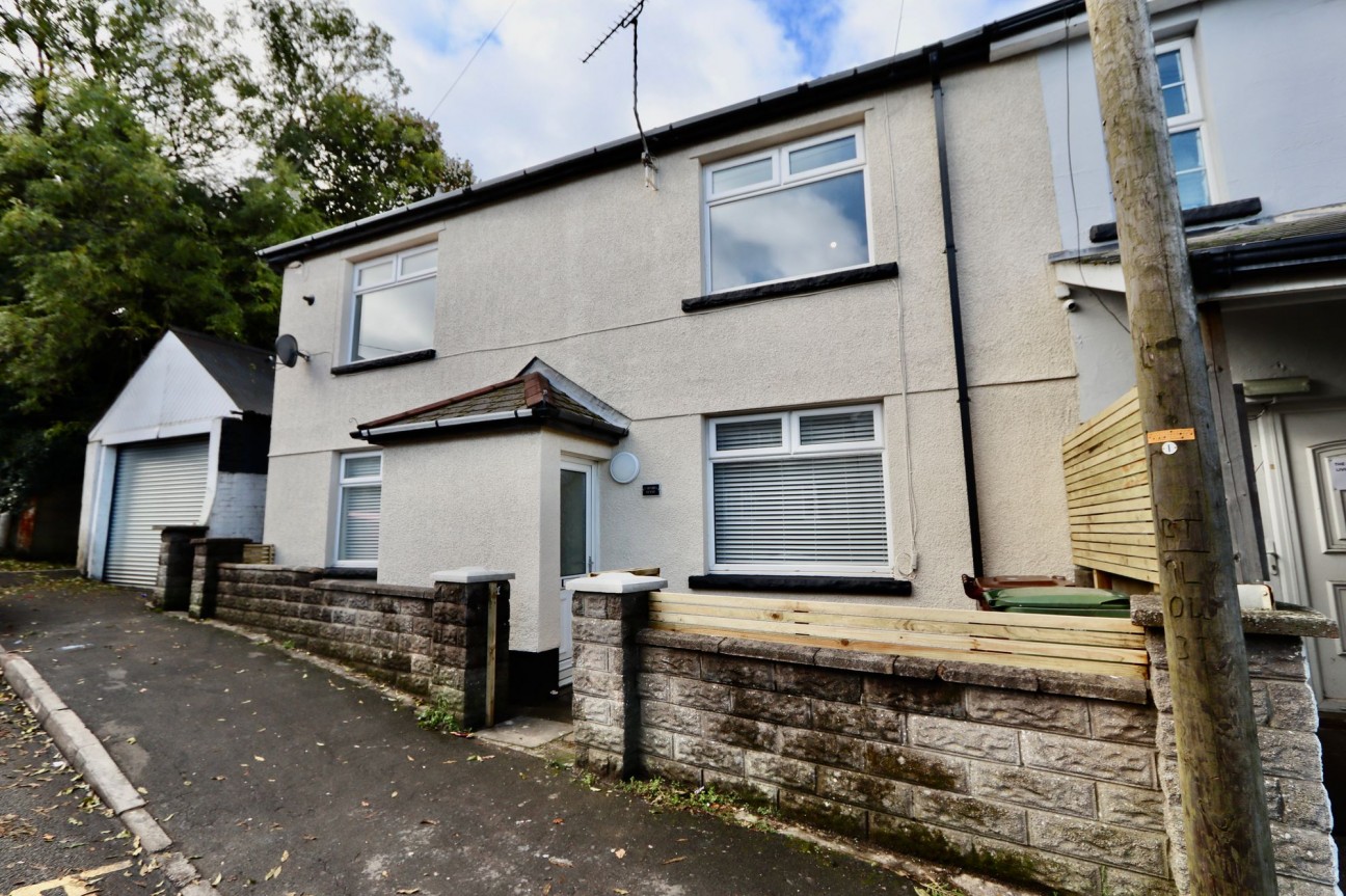Bryn Road, Cefn Fforest, NP12