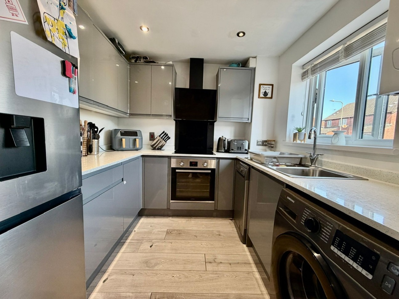 Clos Coed Duon, Blackwood, NP12