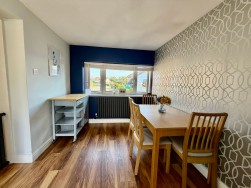 Clos Coed Duon, Blackwood, NP12