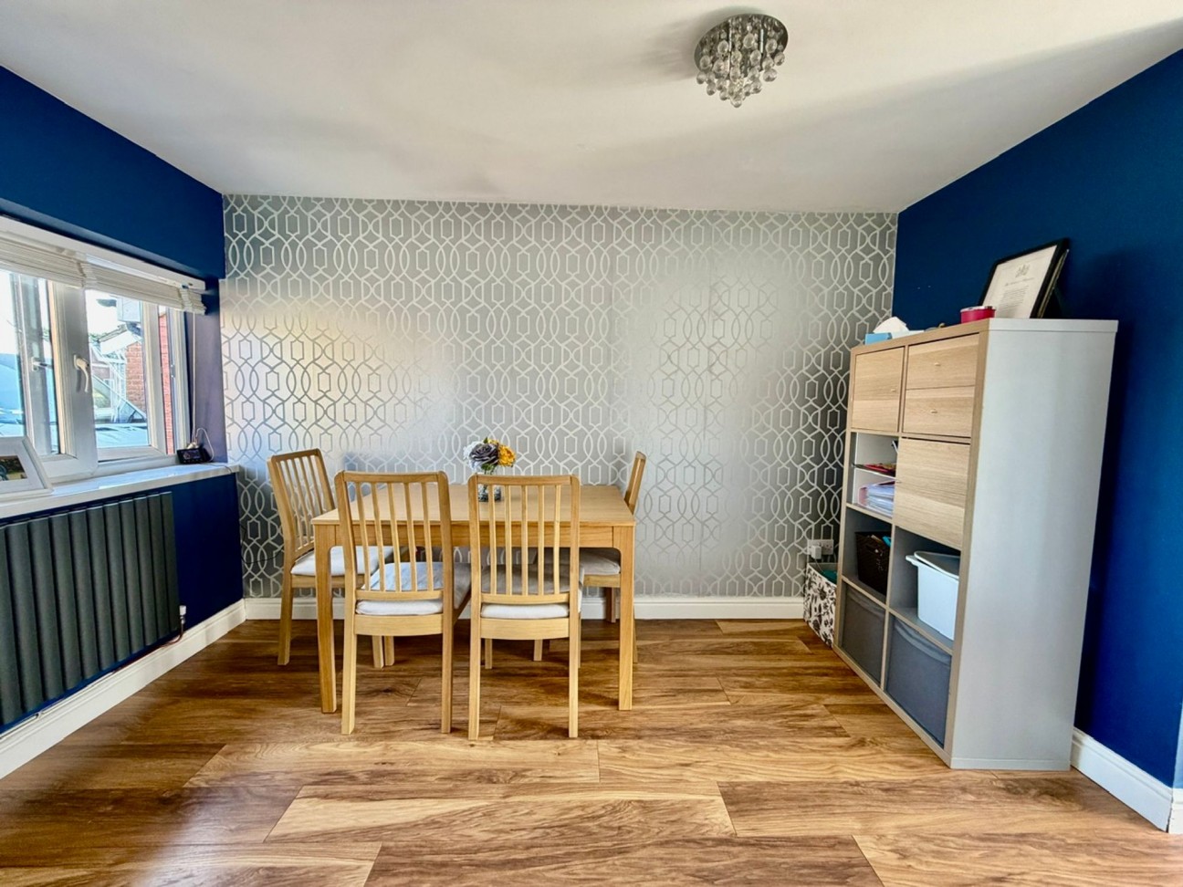 Clos Coed Duon, Blackwood, NP12