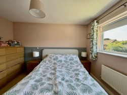 Clos Coed Duon, Blackwood, NP12