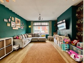 Lower Gwastod Terrace, Cwmtillery, NP13
