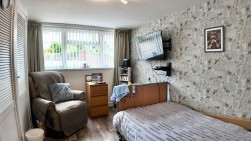 Vancouver Drive, Penmaen, NP12