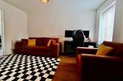 Clos Oakdale, Gellihaf, NP12