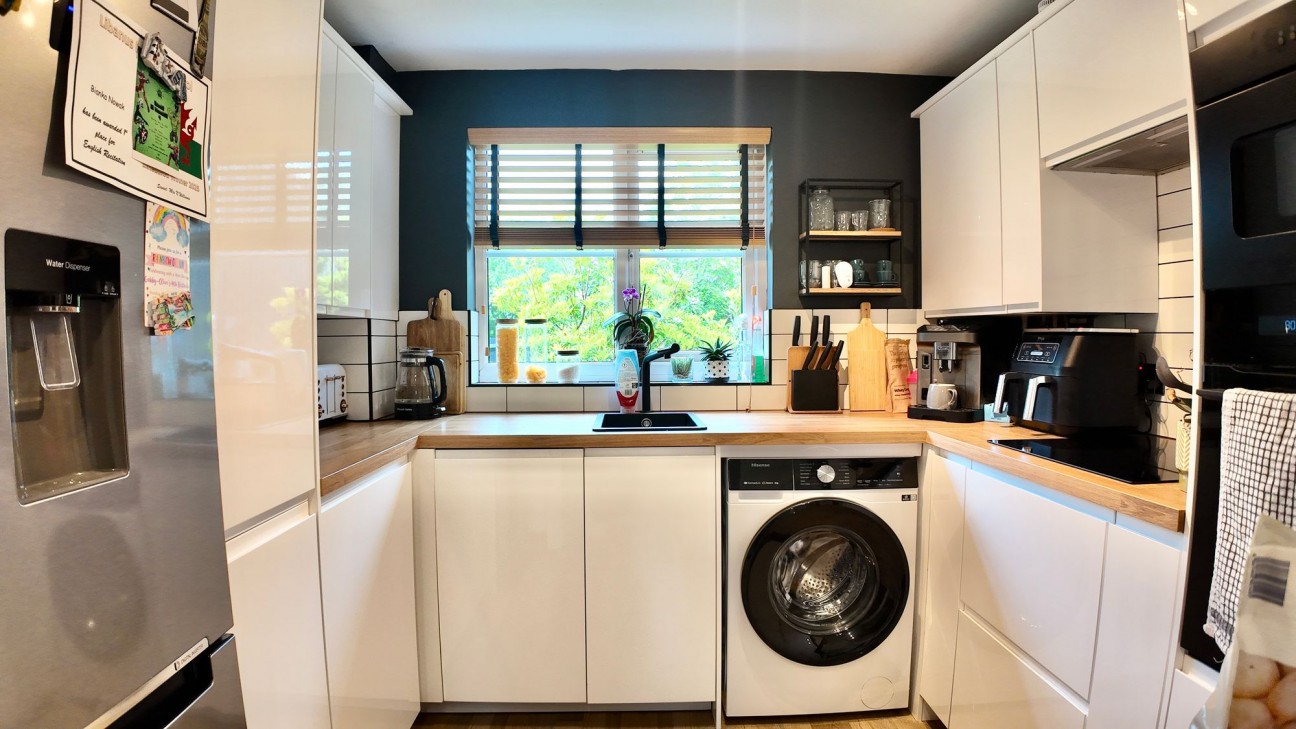 Pleasant Close, Pontllanfraith, NP12