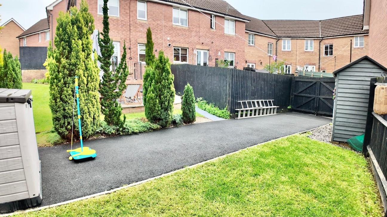 Pleasant Close, Pontllanfraith, NP12