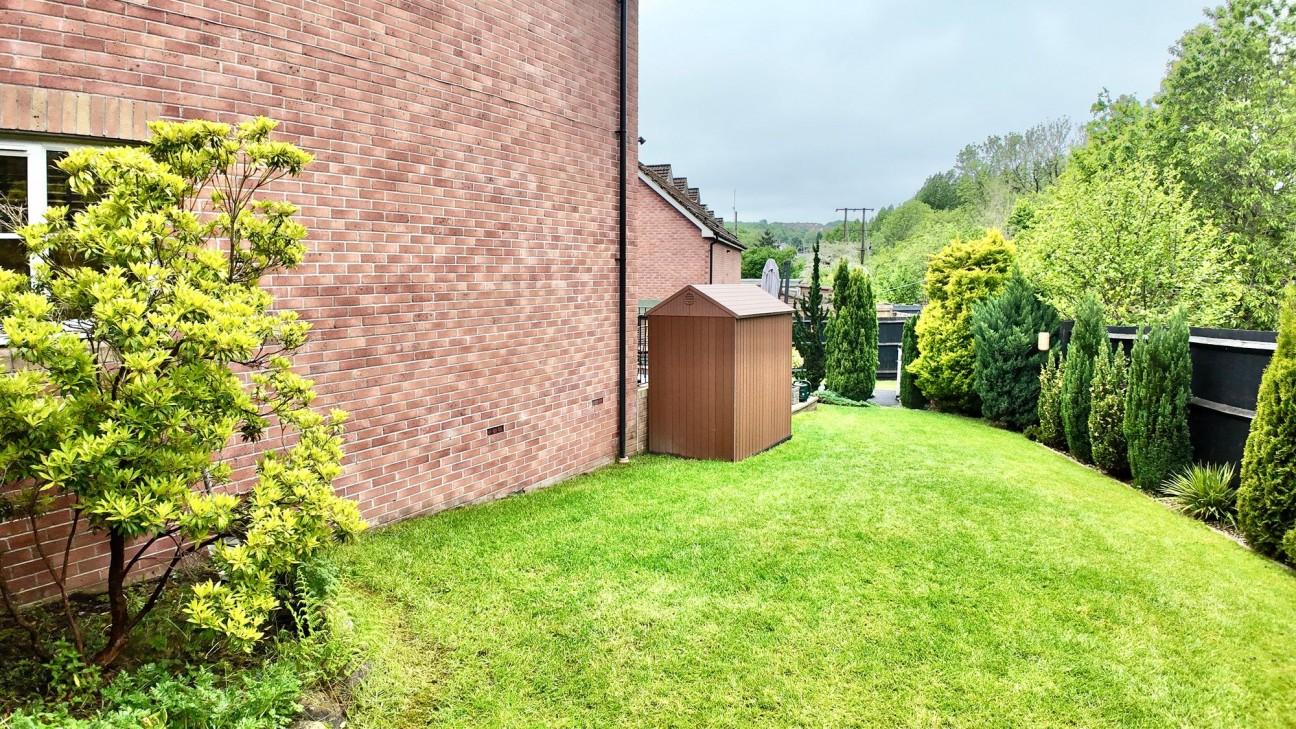 Pleasant Close, Pontllanfraith, NP12