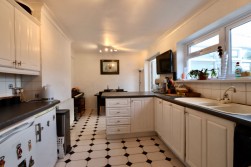 Upland Road, Pontllanfraith, NP12