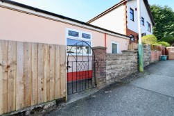 Heol Fargoed, Bargoed, CF81