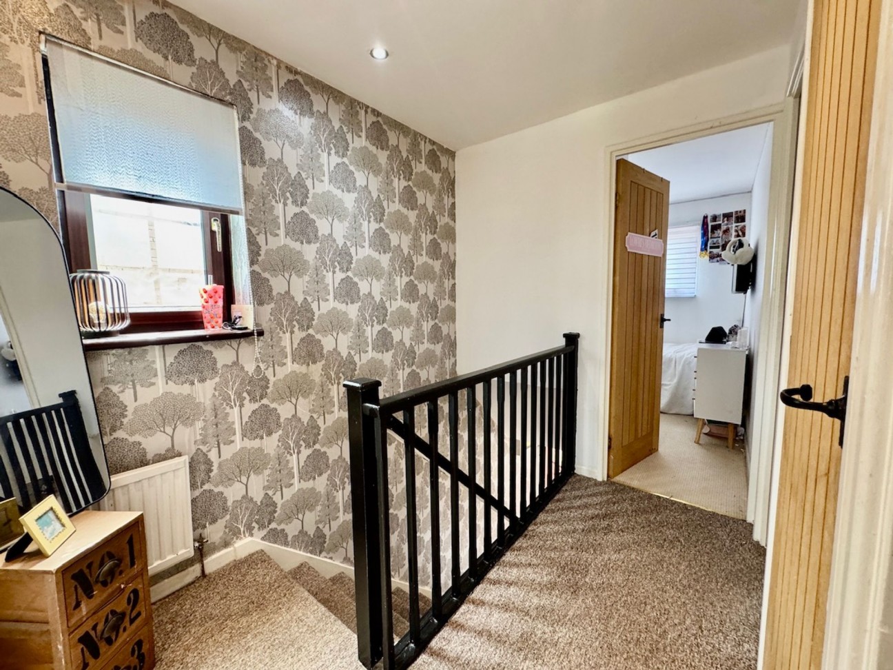 Bryn Siriol, Hengoed, CF82