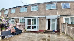 Fields Road, Oakfield, NP44