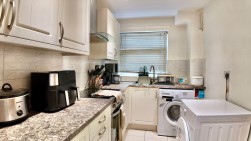 Fields Road, Oakfield, NP44