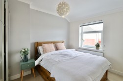 Llwyn-On Crescent, Oakdale, NP12