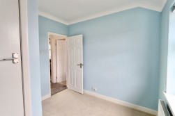 Llwyn-On Crescent, Oakdale, NP12