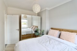 Llwyn-On Crescent, Oakdale, NP12